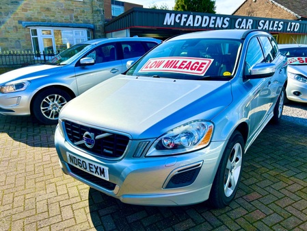 VOLVO XC60 R-DESIGN 2.4 D5 AWD 205 BHP 6 SPEED **LOW MILEAGE FOR YEAR**FULL HISTORY**CAM-BELT DONE*HEATED SEATS